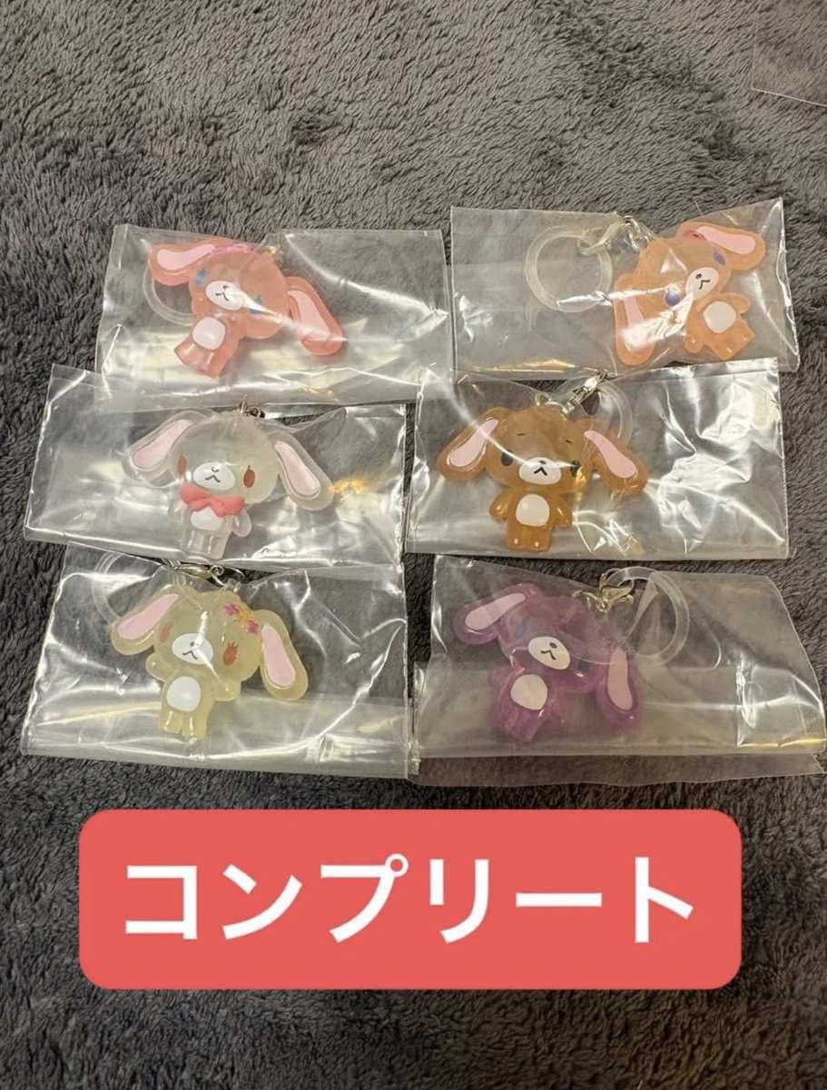 O7mns's tweet photo. シュガーバニーズ第1弾のめじるし、偽物が本当に出回ってるんだね...
1弾の持ってるから分かるけど、偽物のしろうさは確かにクリアすぎるかも(՞- -՞)💦 https://t.co/NXH5Ddmxny