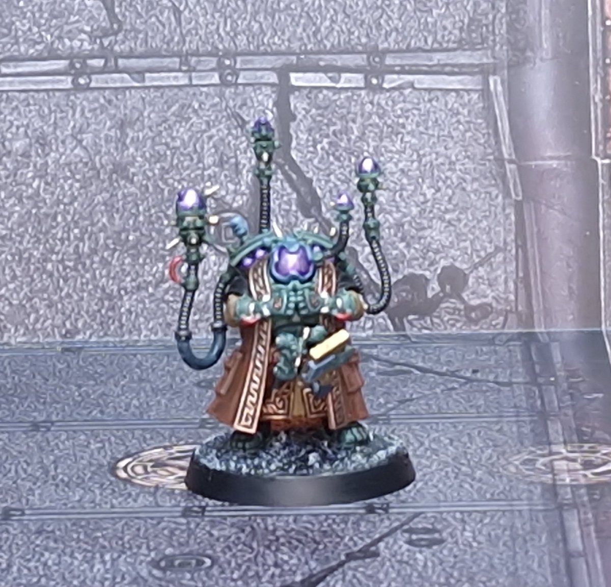 Feadale2's tweet photo. The Memmyr Strategist told me you should change you tactics!

#paintingminiatures
#warhammer40000
#minipainting
#paintingwarhammer
#warhammercommunity https://t.co/UvFTIWIC67