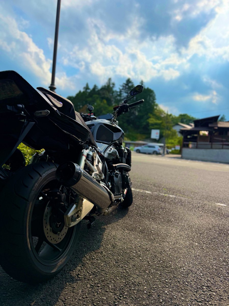 pierre_0925's tweet photo. 一年ぶりのバイクの聖地(？🤔)
リハビリツー
#cb1300sf #かもがわ円城 #岡山 https://t.co/eQZX6xWOkk