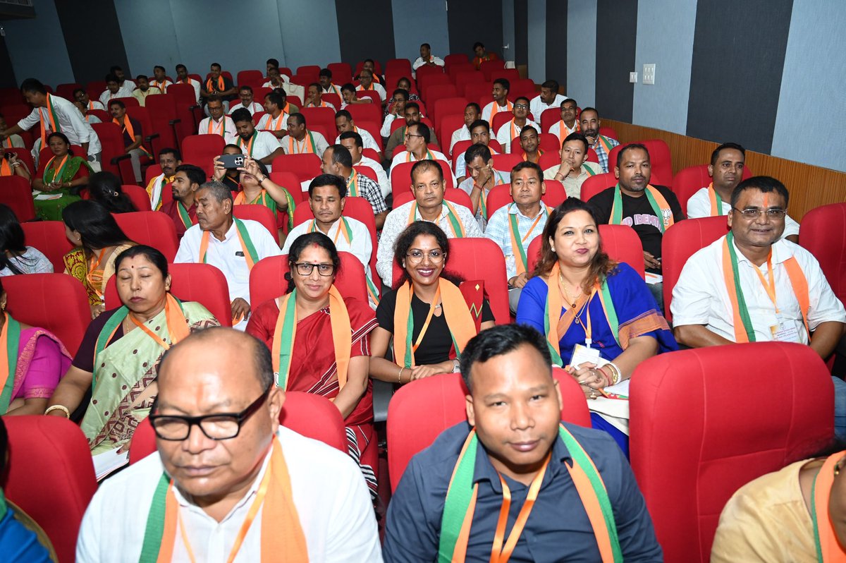 PabitrRabhaBJP's tweet photo. Participated in the Pandit Deendayal Upadhyaya Prashikshan Abhiyan organized by BJP, Goalpara District . A meaningful platform to strengthen organizational values, enhance leadership, and reaffirm our unwavering commitment to public service, guided by the ideals of Pandit Deendayal Upadhyaya.