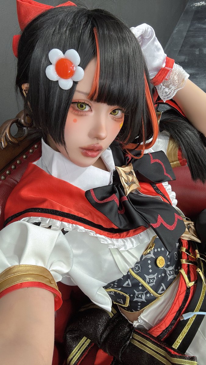 VERYVERY_HOT's tweet photo. #ぶいすぽDIAMOND併せ0711

お母さんに衣装作ってもらっちゃ👶 https://t.co/cxdytVYvsM