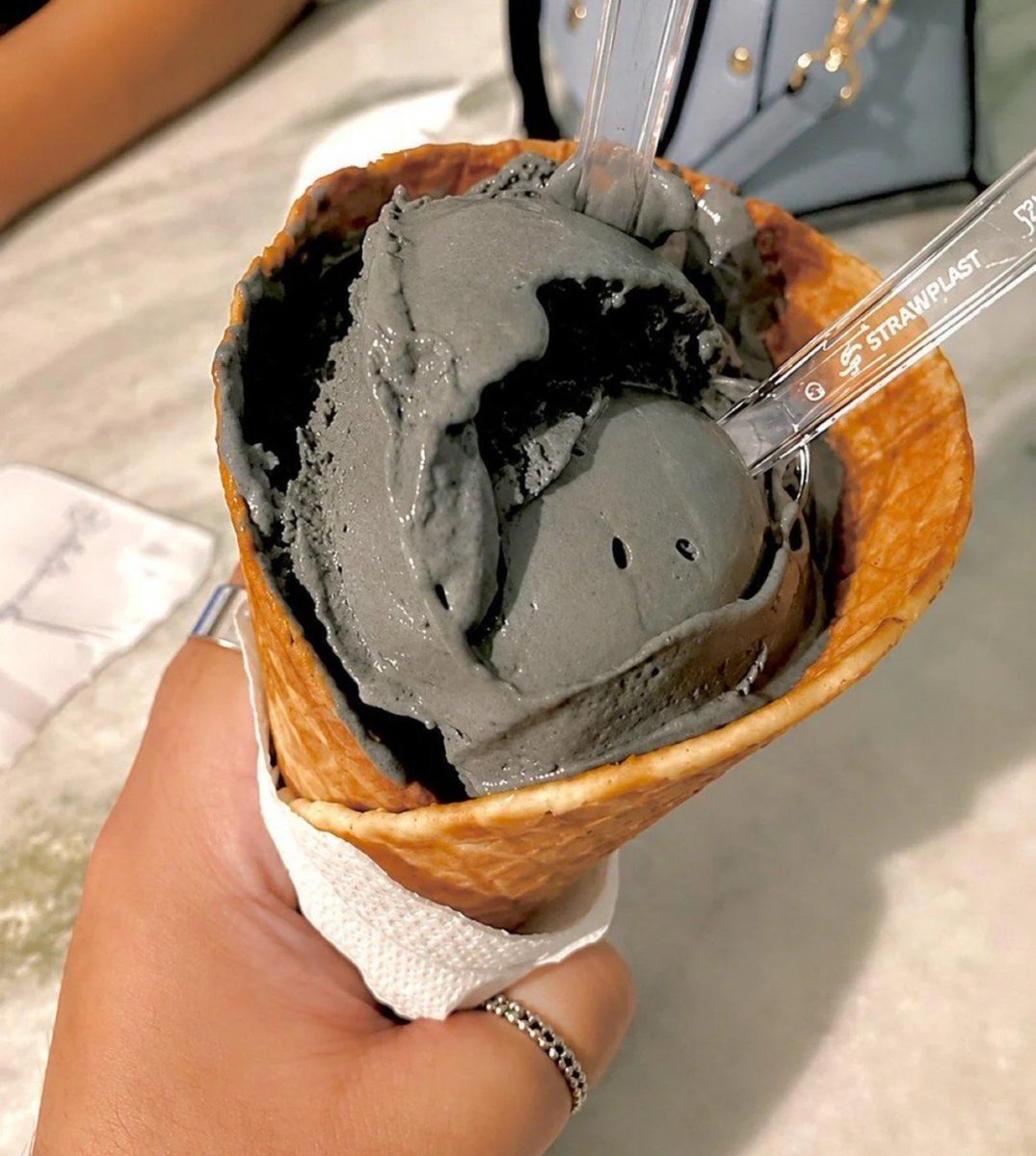 Snehalsays_03's tweet photo. Guess the flavour of this icecream https://t.co/1zVEpHA57g