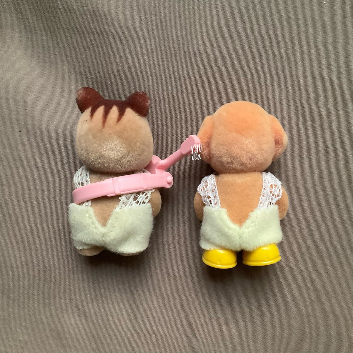 ryujsa's tweet photo. [help rt!] wts / want to sell 

✿ sylvanian families baby
squirrel 75k | toy poodle 80k
: take all 150k

inc pack exc adm 🏘️ depok https://t.co/qBMCGHBxTW