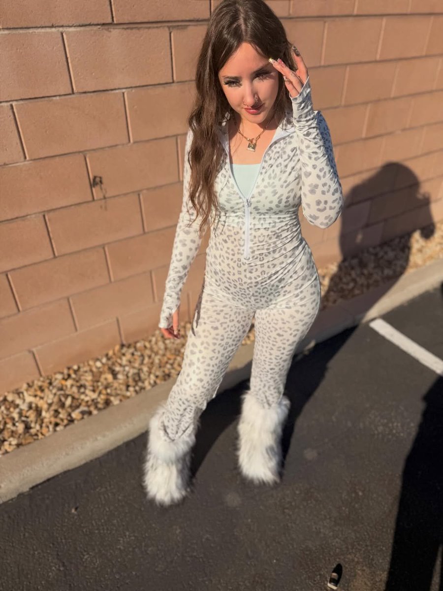 lexxiJay38f's tweet photo. Prettiest 🤪🥰😍
Girly 🤑🤍 https://t.co/9yejiQTGYv
