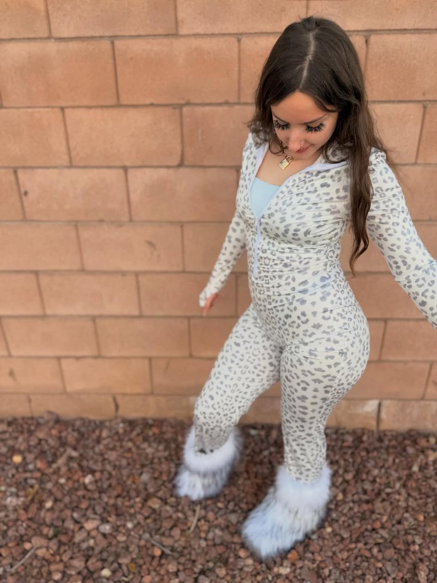 lexxiJay38f's tweet photo. Prettiest 🤪🥰😍
Girly 🤑🤍 https://t.co/9yejiQTGYv