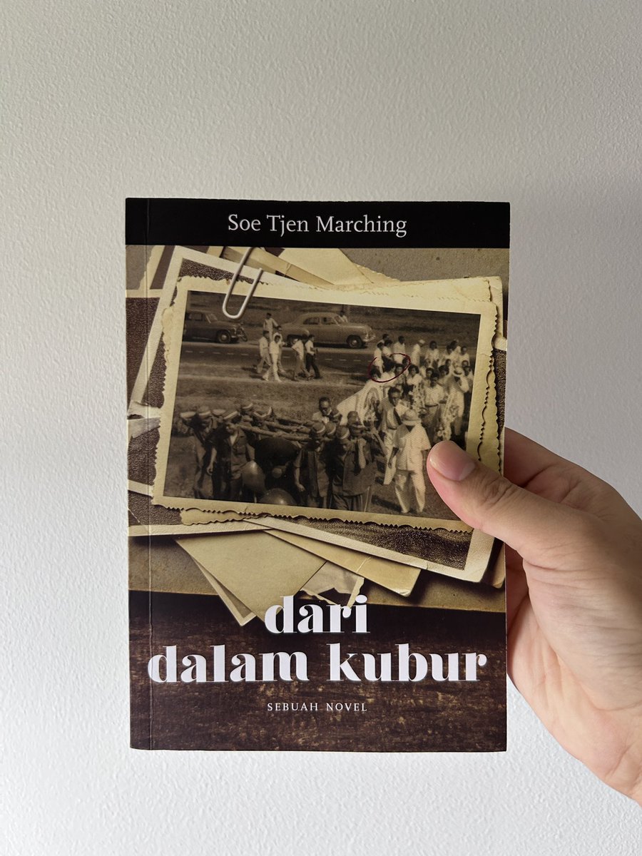 yudichu's tweet photo. Currently reading Dari Dalam Kubur karya Soe Tjen Marching 📚 https://t.co/pbNJ35ksP7