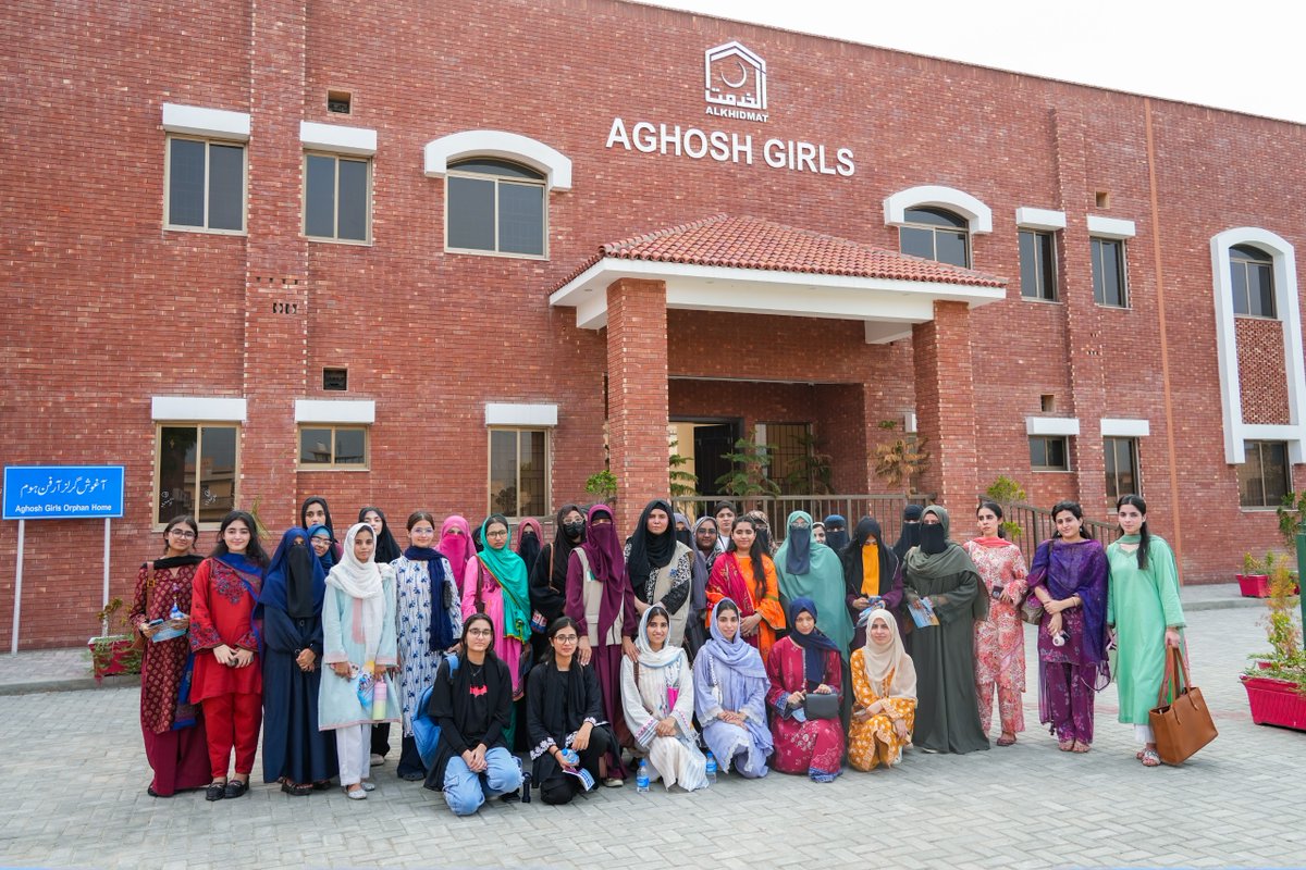AlkhidmatOrg's tweet photo. Alkhidmat is empowering the next generation through learning and service.

As part of the #SummerInternshipProgram2026, interns in #Lahore participated in Exposure Visit Week, gaining firsthand experience of Alkhidmat's humanitarian projects and community initiatives. https://t.co/bxJFUrrQ8T