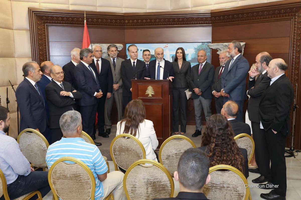 GeorgesAdwan's tweet photo. معاً لاستعادة السيادة الوطنية على كامل مساحة 10,452 كلم مربع.

وبسط سلطة الدولة وحدها، وترسيخ قرارها الحر على كامل التراب الوطني.

"لبنان أولاً" https://t.co/jsllg6t61I