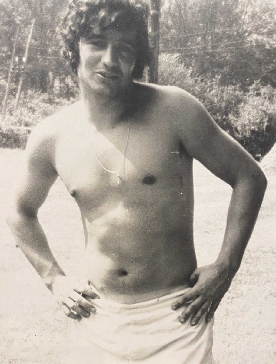 vanextravis's tweet photo. 15 años sin ti. No se te puede echar más de menos!Imposible olvidar tus consejos,tus mimos, tu alegría,tus ganas de disfrutar de la vida.Te quisimos, te queremos y te seguiremos queriendo todos los días de nuestras vidas!!! Te veremos una segunda vida: Besos al cielo⭐️#tensi https://t.co/TFf9Ig3xnq