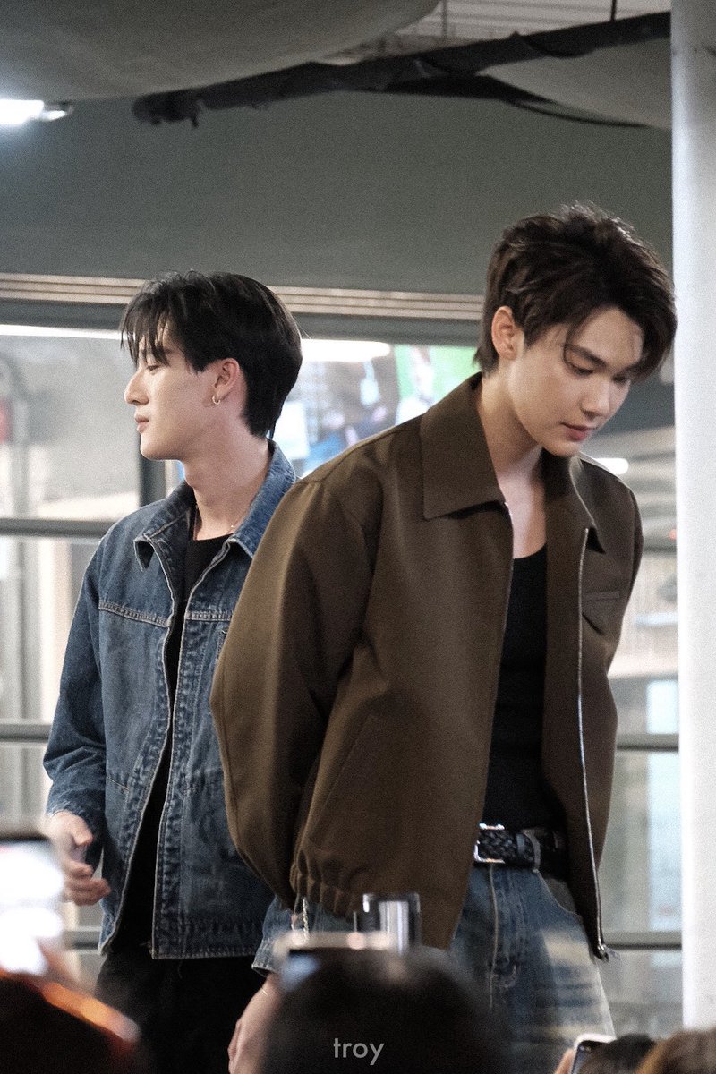 romiromieromy's tweet photo. น้องธีพกลายน้ำอันบะเฮิ่มมาเองเลยนิ ~ 😙

#dewtee #ดิวธี
#dew_jsu #tee_vtp https://t.co/Fab01QEfXC