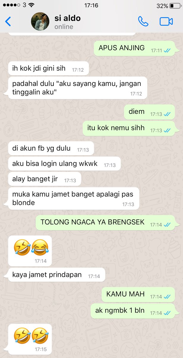 soulsoes's tweet photo. #dewtee few tweets au 

when lu nikah sama pacar dari jaman smp https://t.co/fdAZkW8DGg