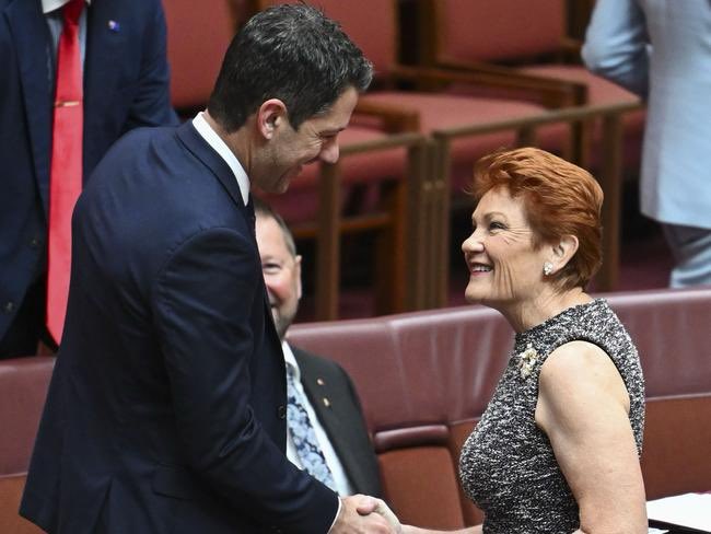 RositaDaz48's tweet photo. Liberal senator #AlexAntic has launched a broadside at #AngusTaylor, saying his own party needs to stop attacking #ON &amp; get over the idea the Liberals are the only “party of government”. 
#Liberal senator slams *Taylor over One Nation attack! 
https://t.co/psw4JmD0Pb https://t.co/QmJJvwrNlq