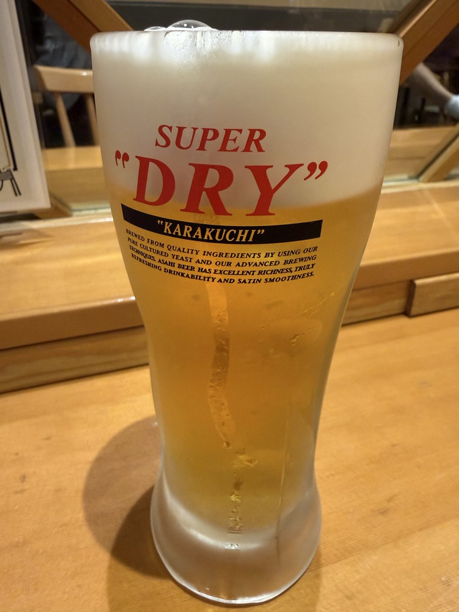 www_surf's tweet photo. 遅延で呑むしかやる事ない

#福岡空港 https://t.co/1AdKPcRVYc
