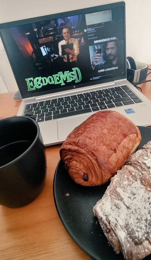 Thu_Zara's tweet photo. Desayuno sencillo pero delicioso 😎
Feliz cumpleaños preciosoooooo !!!
🥳🎁🖤🫂😘
#ECDQEMSD https://t.co/Vnlk53UhMH