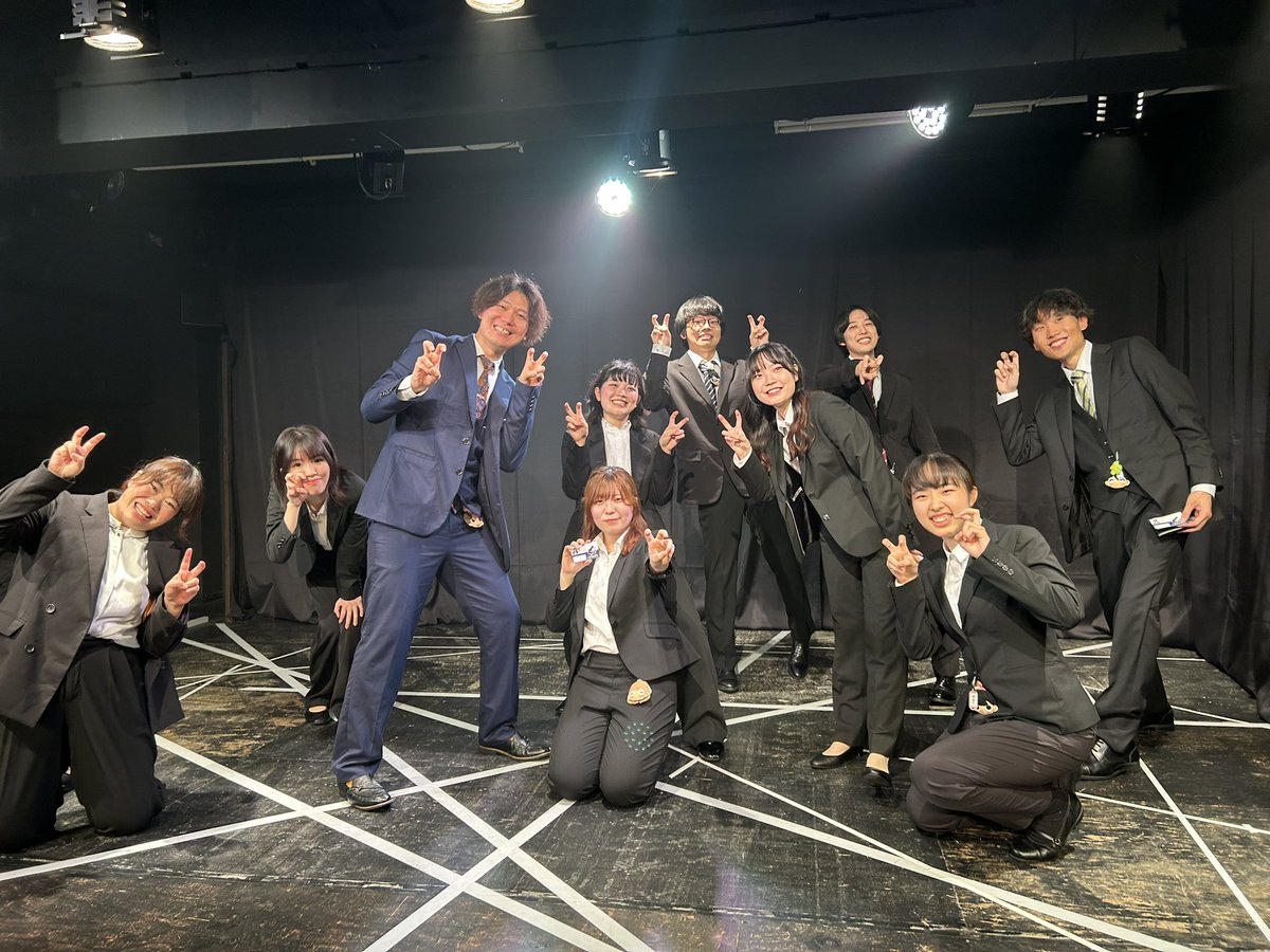 ntyo_tyo0811's tweet photo. #野菜2026
劇団わに社
『野菜、キッチン、おとう。』 園組🌹
観劇しました！

口角上がりきったと思ったら、泣かせにくるしで振り幅がすごかった！
芝居って上手いを超えると馴染むんだなぁと思いました。
役者さん一人一人の技量がすごくてずっと楽しかったです！

名刺すごい嬉しいですねこれ https://t.co/QGDcMMdqZG