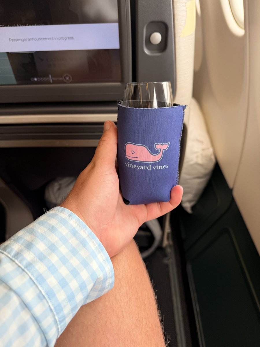 theGovWallace's tweet photo. Tax #them #Champagne #firstclass https://t.co/Fl5iqmMqd8