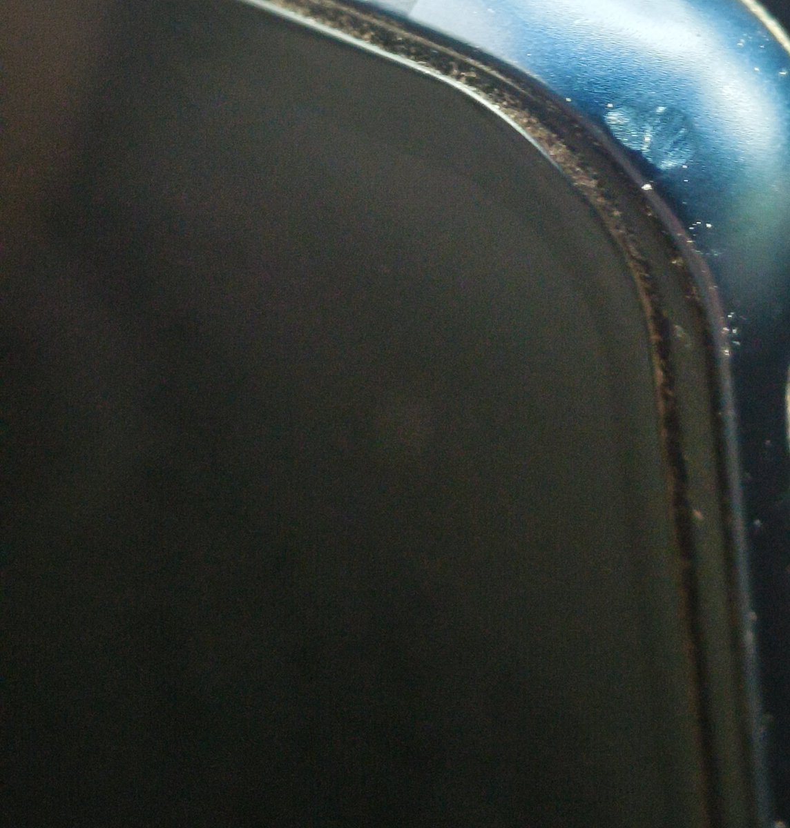 Graamvasi's tweet photo. Punishing customers for known hardware defects isn't it, @SamsungIndia. My Galaxy S21 FE 5G got the infamous #GreenLineissue a widespread display defect but the service center is using a tiny cosmetic dent to deny the free replacement. Do better. 
No. 4438731010
@SamsungMobile https://t.co/PK55QWN6d5
