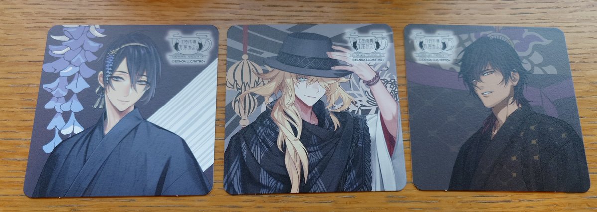 _kinua_'s tweet photo. 【交換】刀剣乱舞 とうらぶ  万屋かふぇ
(譲)コースター 三日月宗近、一文字則宗、大倶利伽羅
(求)コースター 加州清光

撮影後、元袋に戻しました。
本日〜17:30ぐらいまででしたら池袋にて手渡し交換可能です。 https://t.co/xWL6uGZSK4