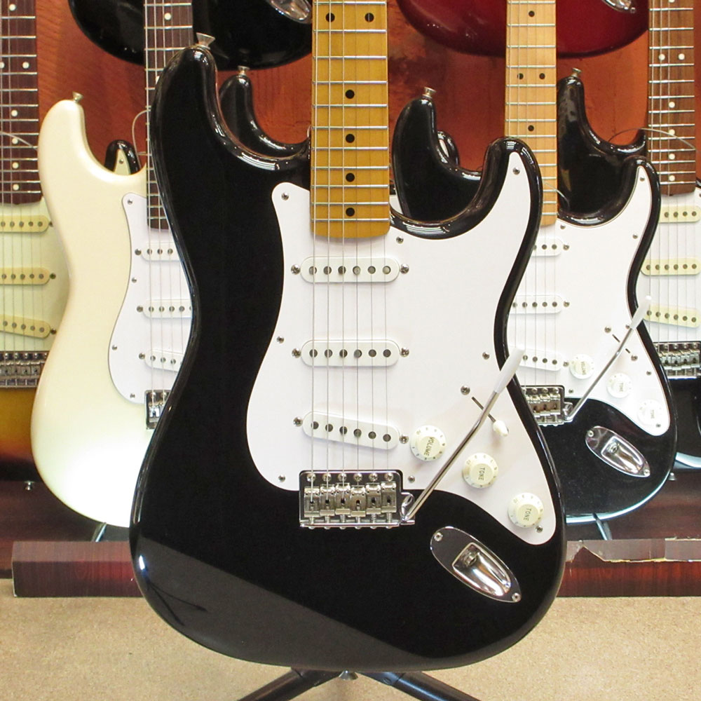 hands_part2's tweet photo. 中古 Fender Japan ST57-TX 2006~2008年製
定番人気の50sタイプストラトです。
メイプル1Pネックにアルダーボディ、Texas Special PU搭載。
https://t.co/6ngmSFCNoO
#シモクラセカンドハンズ #下倉楽器
#fender #stratocaster https://t.co/vTAmGCCP5T