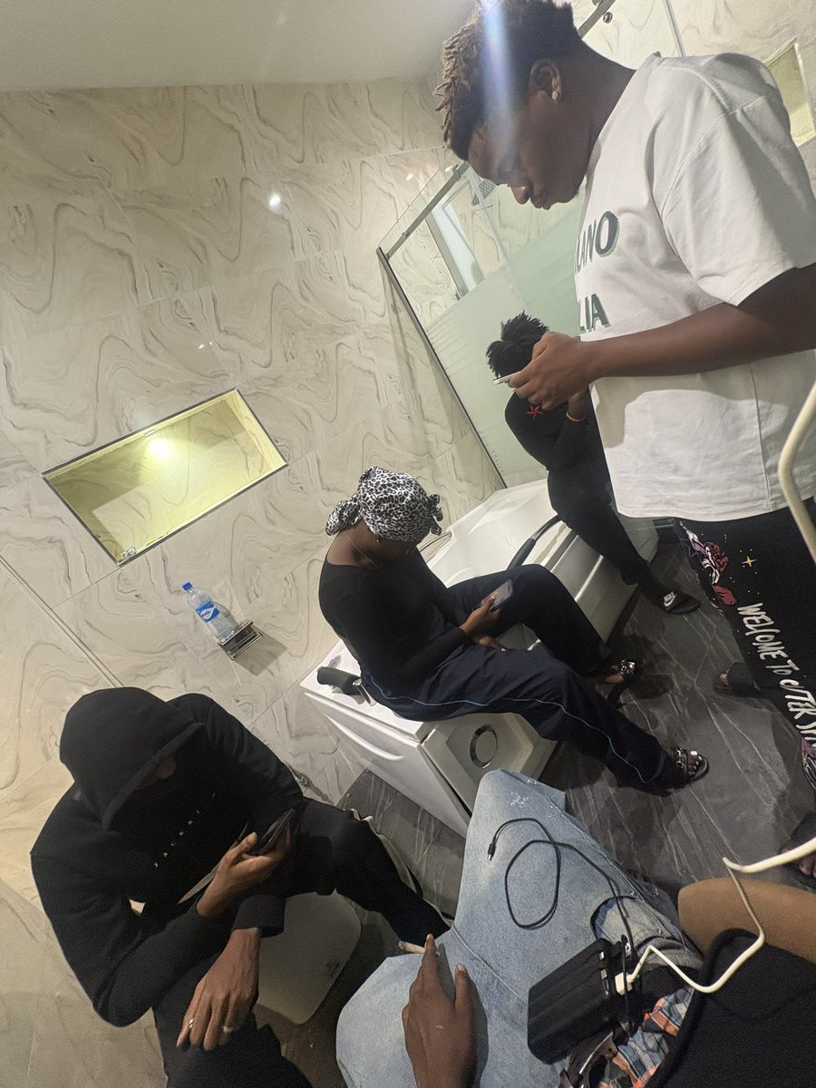 stack_d_pape's tweet photo. Calm luh week🥳🐍👺 https://t.co/GFROeJonqi