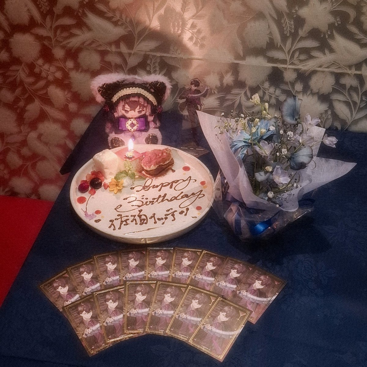 ucha_121's tweet photo. これは3周年、誕生日(25)、新衣装のお祝い https://t.co/IYV0weaprz