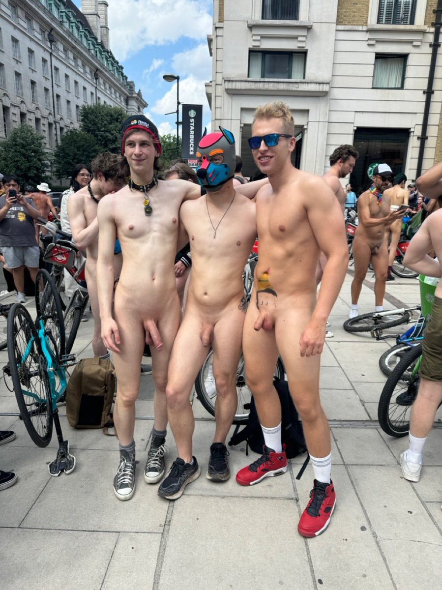 timmythroat's tweet photo. If you spot me, go down on your knees and suck! https://t.co/UdM3h6ysNh