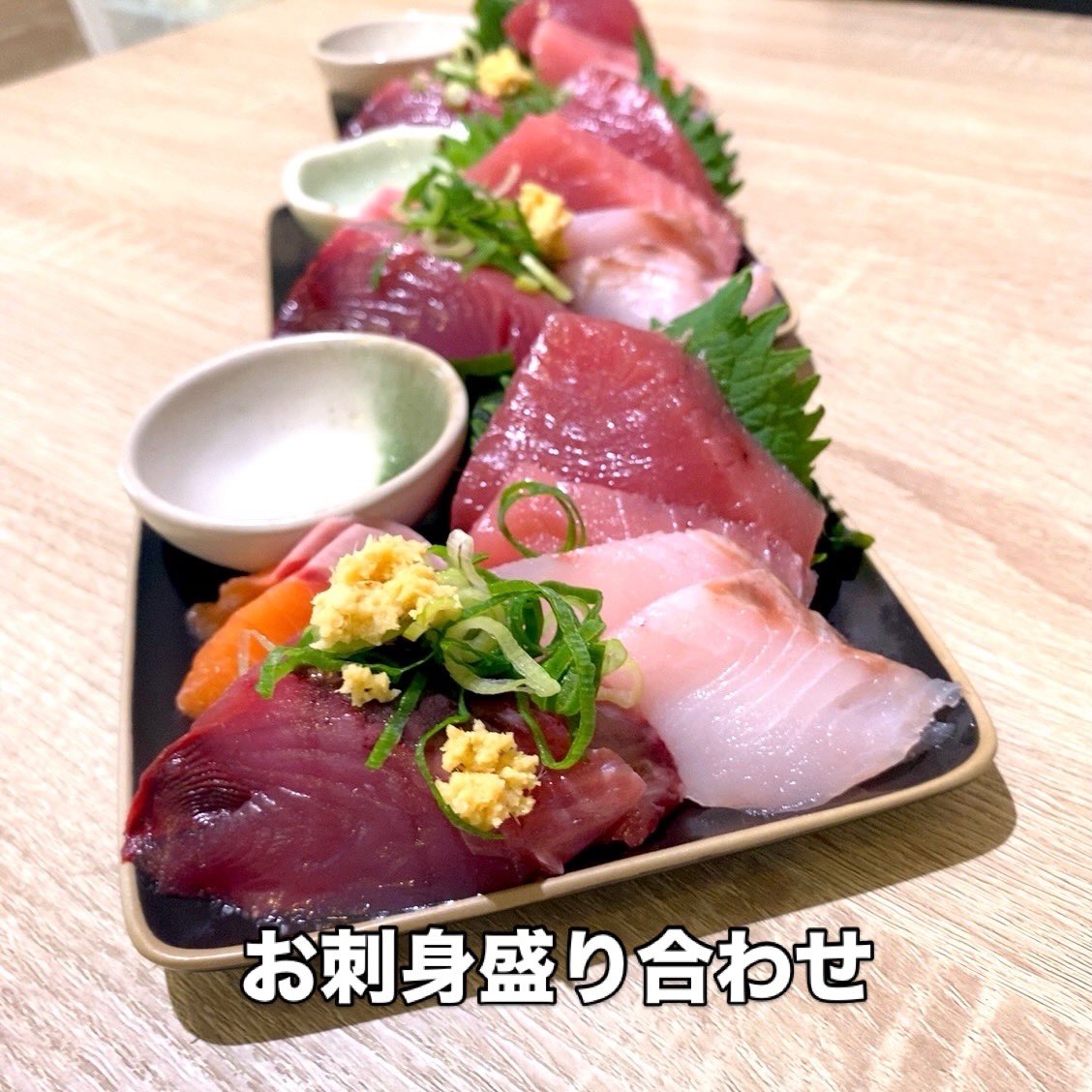 Yuki_wife_0217's tweet photo. お疲れ様です‼️
セルフ酒場たむさんです‼️
今日は、おおつかはいさいカーニバル🌺
大塚駅前が、とても賑わっております‼️
暑いけど盛り上がります🌞🌴🌺✨
避暑地として、お立ち寄りいただければ幸いです🙆‍♀️
⁡
明日は、貸切です。
月火連休いただきます🙏
今日、ラストオーダーまでお待ちしております🙇‍♀️
よろしくお願いします🙏
⁡
#大塚 #居酒屋 #穴場 #お得 #駅近