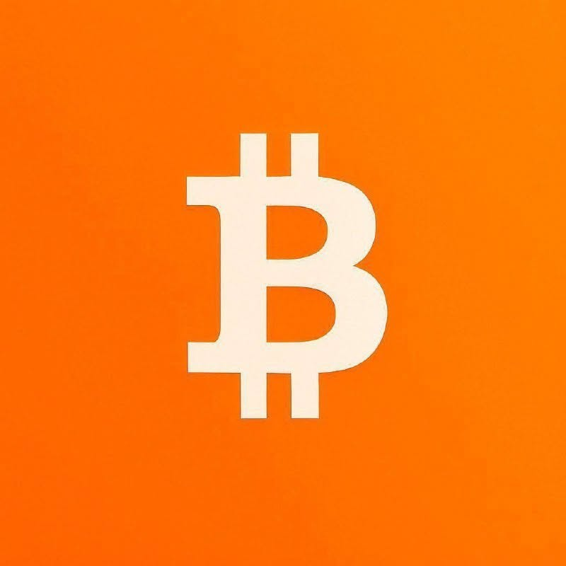 phamduydong179's tweet photo. 🚨 Empery Digital đã bán 1.400 bitcoin:native  với giá 87,1 triệu USD để tài trợ cho chiến lược mở rộng sang lĩnh vực AI.

Khoản tiền thu được sẽ được phân bổ như sau:
🔹 65 triệu USD xây dựng trung tâm dữ liệu AI.
🔹 10 triệu USD dùng để trả nợ.
🔹 Đổi lại, Empery sở hữu 25% cổ phần trong dự án AI.
Động thái này cho thấy nhiều doanh nghiệp đang sẵn sàng hiện thực hóa lợi nhuận từ Bitcoin để đầu tư vào hạ tầng AI – một xu hướng kết hợp ngày càng rõ giữa crypto và trí tuệ nhân tạo. 
#Bitcoin #AI #Crypto #Investment