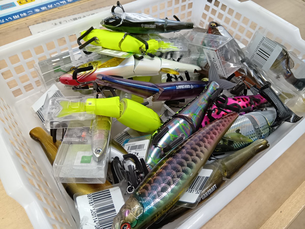 中古ビッグベイトを大量品出ししました！DRT・デプス・ガンクラフト