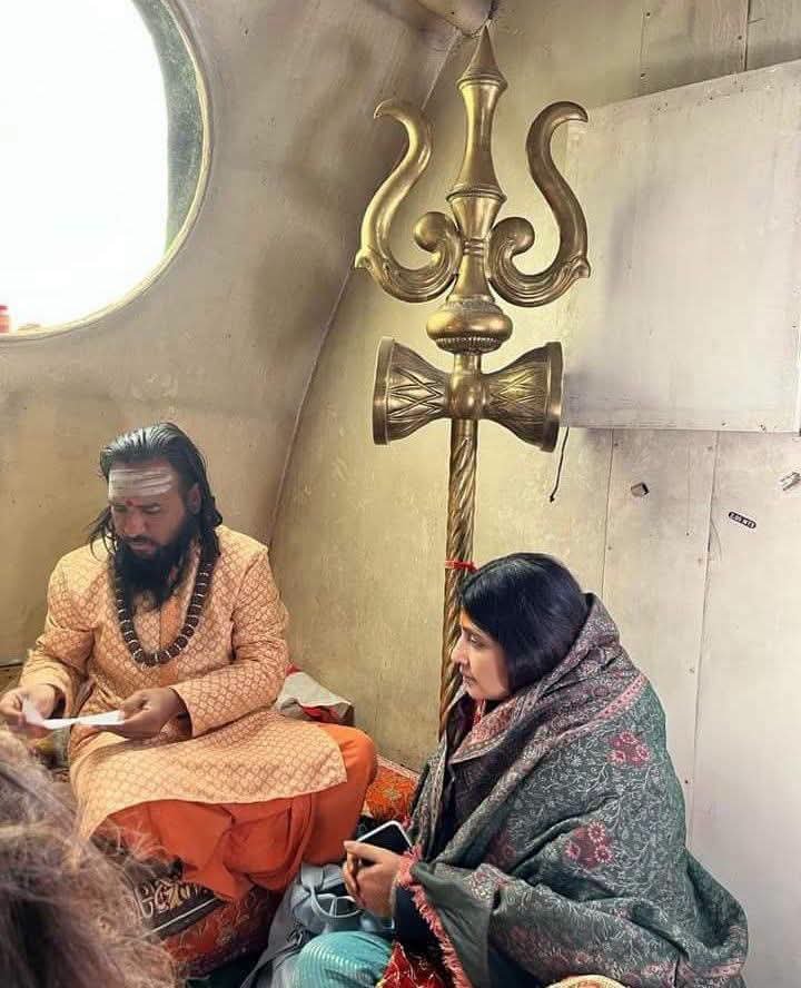 surajkann5006's tweet photo. साधु संतों का आशीर्वाद 27 में आ रही समाजवादी पार्टी की सरकार मैनपुरी सांसद डिंपल यादव जी हर हर महादेव..
#yadavakhilesh #samajwadiparty
#mediacellsp #dimpalyadav
#sonukanaujiaa #Uttarpardesh https://t.co/vrvQbGnKND