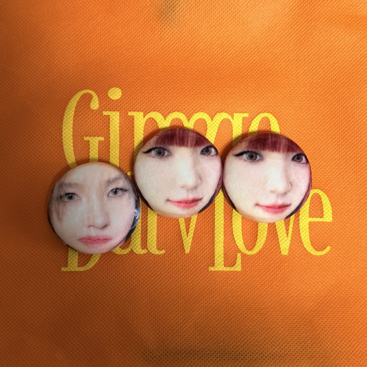 gidlesell's tweet photo. 아이들 gimme dat love 양도

우기 소연 민니 슈화
가격 제시

idle photocard pc wts sell poca broadcast i-dle 포토카드 포카 사녹 공방 여자아이들 gidle 양도 판매 we made 미연 민니 소연 우기 슈화 miyeon minnie soyeon yuqi shuhua https://t.co/ZFaiS2ioUe