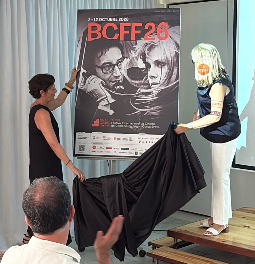 Begurfilmfes's tweet photo. Ahir al Parador d'Aiguablava, vàrem presentar l'imatge i el pòster del festival per a la seva 12a edició, que celebrarem del 2 al 12 d'octubre i la programació prèvia a l'estiu, com a pòrtic del festival. #BegurComedyFilmFest #Begur #CostaBrava #Filmfestival https://t.co/cvBAgyYTKH