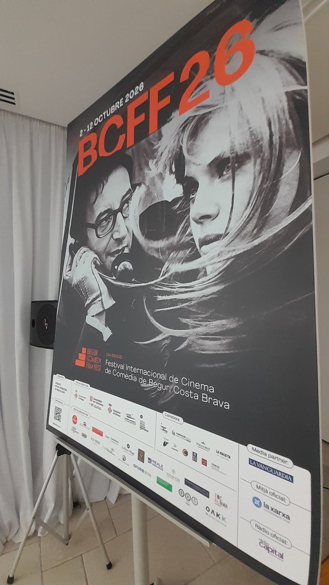 Begurfilmfes's tweet photo. Ahir al Parador d'Aiguablava, vàrem presentar l'imatge i el pòster del festival per a la seva 12a edició, que celebrarem del 2 al 12 d'octubre i la programació prèvia a l'estiu, com a pòrtic del festival. #BegurComedyFilmFest #Begur #CostaBrava #Filmfestival https://t.co/cvBAgyYTKH