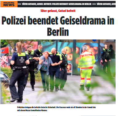 Taykra's tweet photo. #Berlin: Elf Stunden und 20 Minuten war die Kassiererin in der Gewalt des Geiselnehmers! Dann ging es plötzlich ganz schnell. Um 9.20 Uhr stürmte die Polizei den Rewe-Markt. Die seit Freitag andauernde Geiselnahme ist beendet. Der Täter wurde überwältigt, die Frau befreit. https://t.co/ipVRhkB951