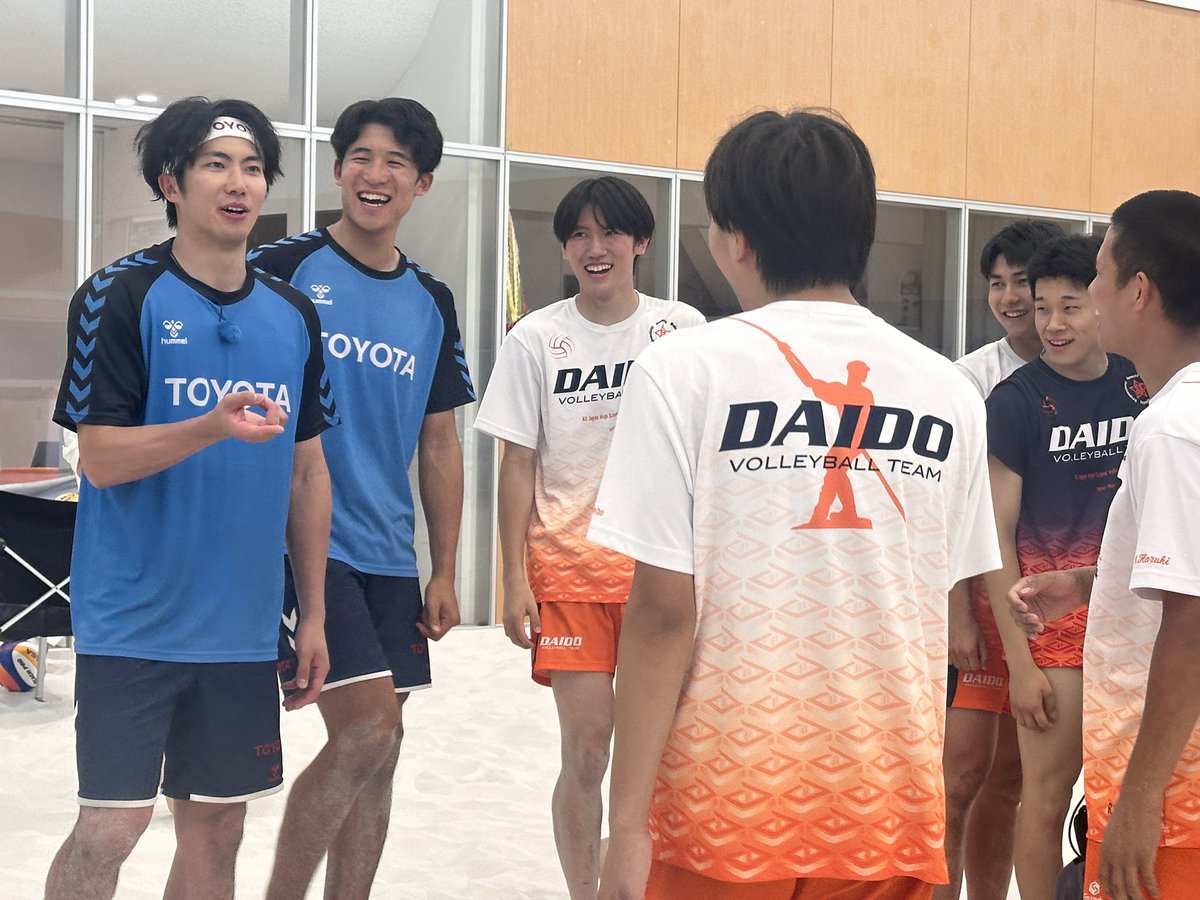 TOYOTABV's tweet photo. 【放映情報】#水町泰杜 選手
 
📺中京テレビ『MIRAIアスリート ～あしたが変わるカルテ～』
📅７月１２日（日）ひる12時35分～
（愛知・岐阜・三重の東海３県）
※放送後、Locipoにて配信あり

水町選手が高校生アスリートの悩みに寄り添い、特別練習！彼ならではの二刀流指導をぜひご覧ください！ https://t.co/5SYWo96Tap