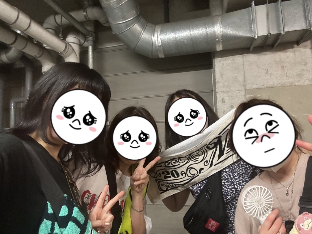 roba10330's tweet photo. @MoCHi___Nb そうだったね🥹
ここね↓ほんと暑かった😳 https://t.co/mDA8l6piTH