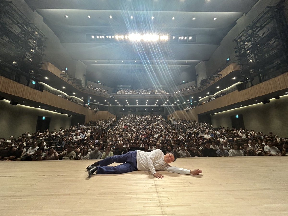 YAMA414's tweet photo. 福岡140たのしすぎました！！！
皆様、ありがとうございました！！！
#山里亮太の140福岡 https://t.co/pLg922sAGk