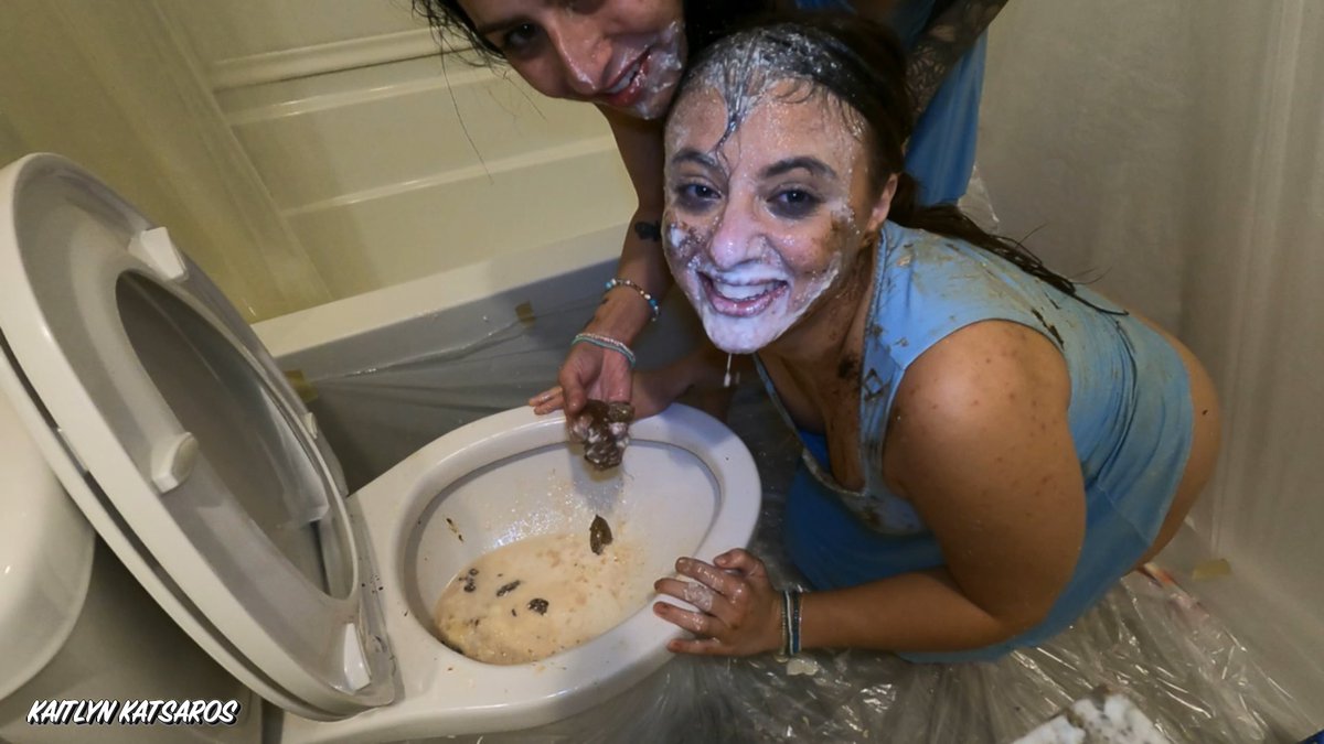 X7MKAIT's tweet photo. The sadness of shaving 1 armpit 🌚😩 @giaderza69 Coming sooooon! https://t.co/vfT6pHtTre