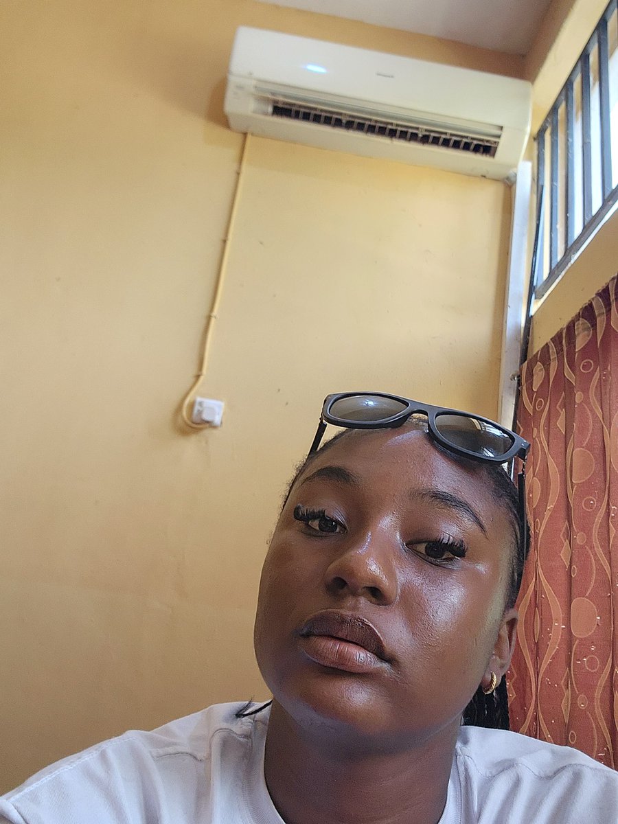 kadibella9's tweet photo. I just realized I might actually have the strongest face card in Nigeria 🥺 https://t.co/pl9pN2vBdj