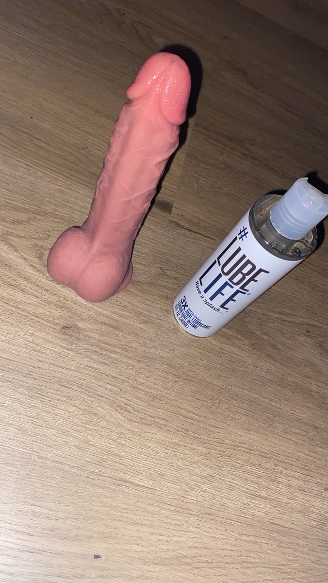 LJade2106's tweet photo. For custom requests only just dm me😜 #feet #feetworshi̇p #footfetısh https://t.co/jgF4LdwGGh
