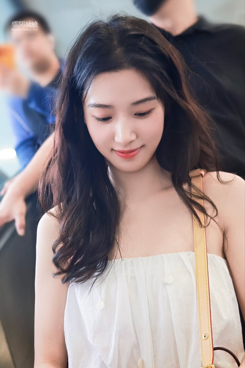 pjxdali's tweet photo. pretty girl 🥹 https://t.co/NhLzkEg6is