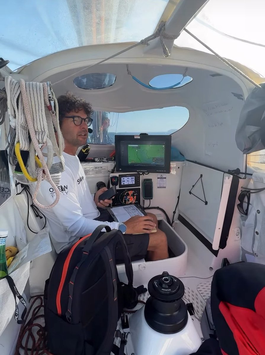 UltimBoat's tweet photo. #Ultime #UltimTeam #OceanFifty #DrheamCup
Direction la ligne de départ pour les 120 concurrents de la @DrheamCup à Cherbourg. Départ à 11h. https://t.co/pwVduD0Wax