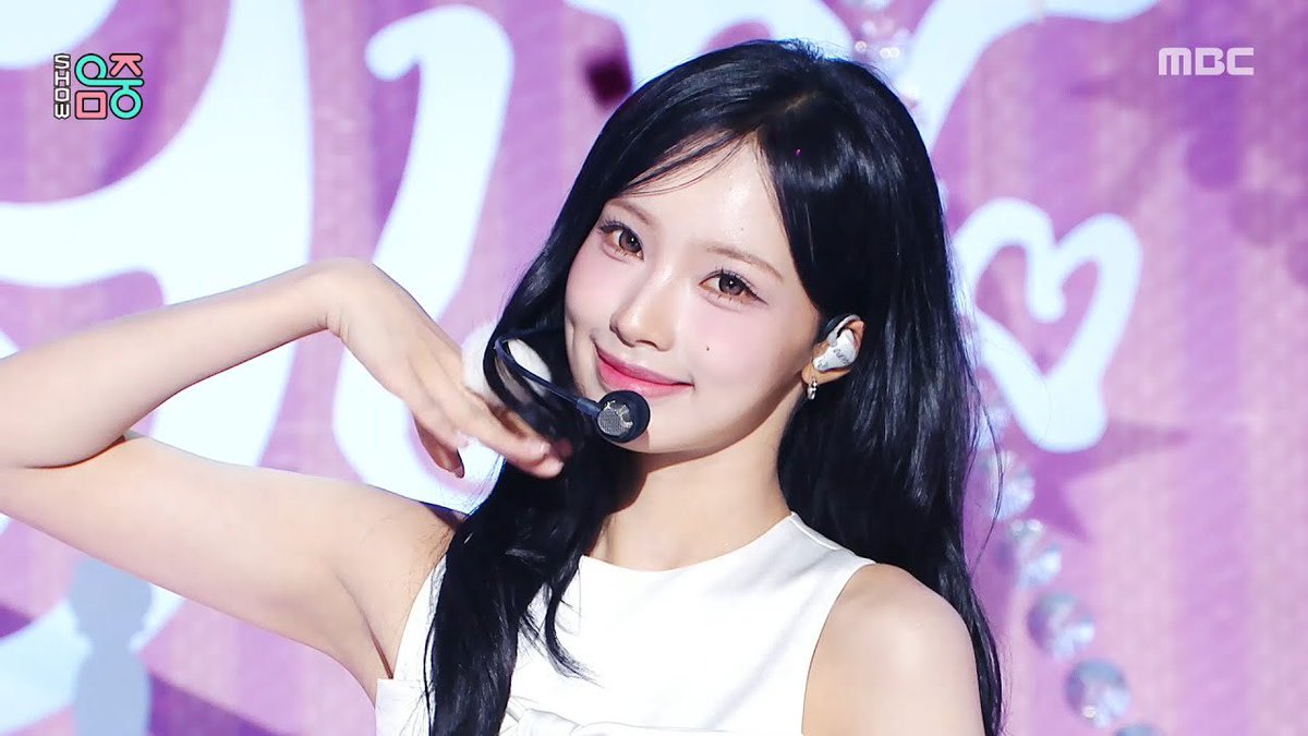 RESCENEofficial's tweet photo. [🎬]

RESCENE (리센느) - Pretty Girl | Show! MusicCore | MBC260711방송

🔗 https://t.co/fCBWvoB33S

#RESCENE #리센느 #リセンヌ https://t.co/YVUtfM69zc