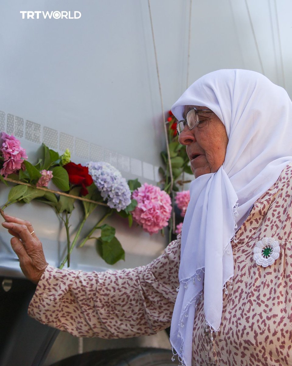 trtworld's tweet photo. Thirty-one years after the Srebrenica Genocide, families in Bosnia are preparing to bury 10 newly identified victims at the Potocari Memorial Cemetery on July 11.

Since the war, 6,772 victims have been buried at Potocari. More than 1,000 victims remain missing https://t.co/2oheDfrGvg