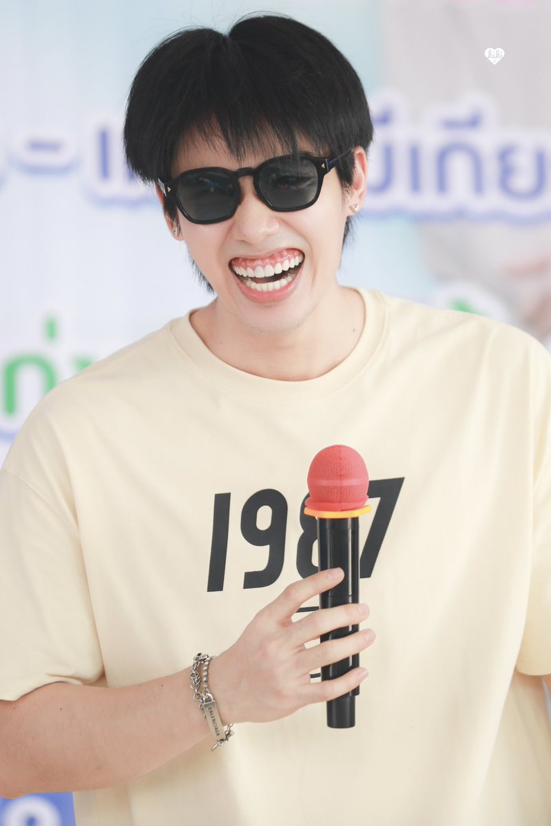 CALLMEBYKIKI's tweet photo. สดใสสุด ๆ ไปเลยค้าบ 

#มอบความสุขแก่ชุมชน69
#มอบความสุขแก่ชุมชน 
#poompps https://t.co/Jayc5XIcDa