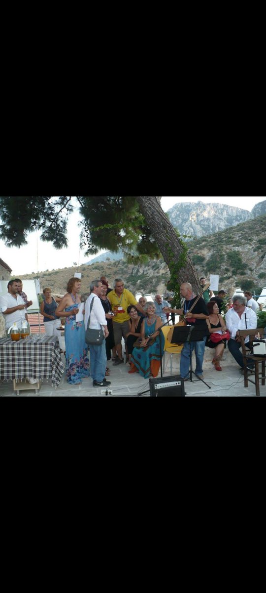 TamerCantu23004's tweet photo. 4.Börklüce Şiir Günleri Onur Konuğu : Ahmet Telli 
 Nergis Kafe/ Karaburun/2013
Yıldızlar yoldaşın olsun/Aşkın ve Devrimin şairi. https://t.co/CQlc5Xgr8w
