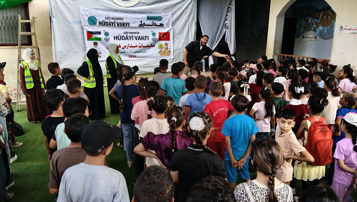 hudayivakfi's tweet photo. GAZZE VE MISIR'DAKİ OKULLARIMIZDA YAZ OKULU HEYECANI BAŞLADI

Çocuklarımız güvenli bir ortamda hem eğleniyor hem de öğreniyor. Gazze'de eğitimin kesintisiz devam edebilmesi için desteğiniz büyük önem taşıyor.

Destek olmak için:
https://t.co/P0XVLFns6R https://t.co/dGbavmC279