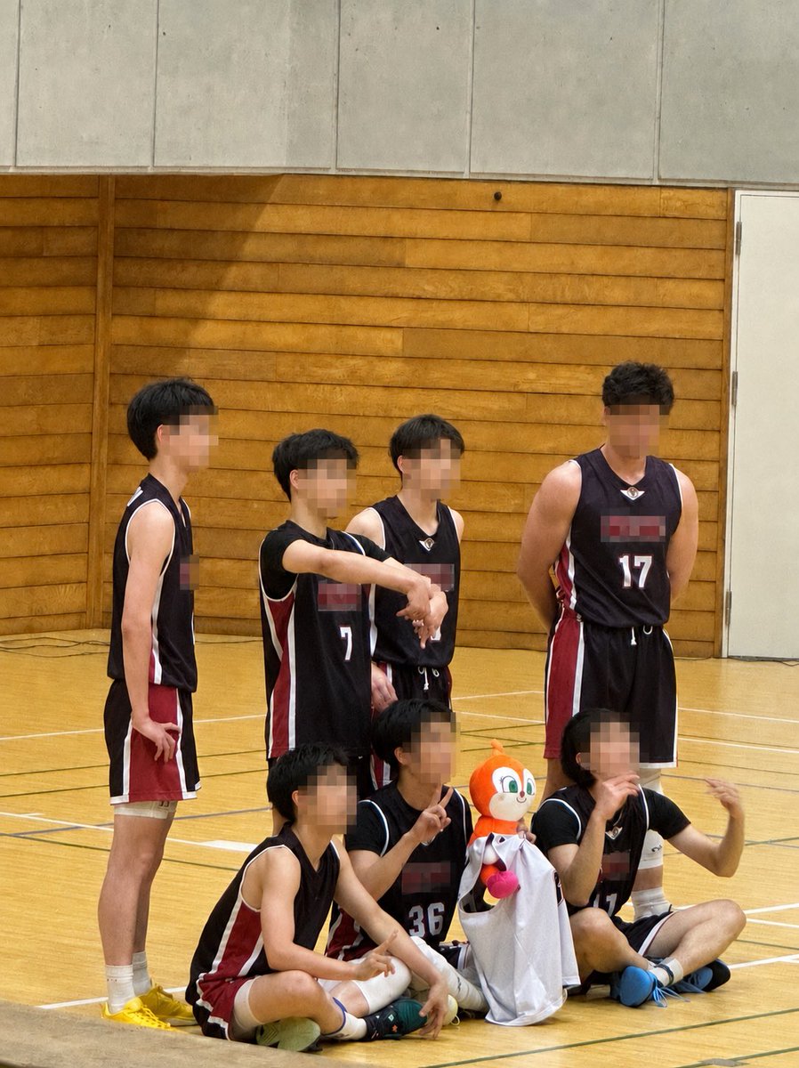 6a6anII's tweet photo. 👈従兄弟は県大会接戦で1回戦敗退😭
👉弟(7番)は九州大会優勝全国大会出場🥇 https://t.co/gNFHF6GG8L