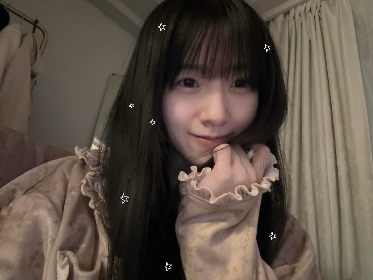 period_____46's tweet photo. 『甘えたいことを示す白色 / 我慢できないことを示す赤色 / 嫉妬していることを示す黒色 / 君のモノであることを示す赤色』

https://t.co/2LK4xyKPPd https://t.co/8jMSnXUqt8