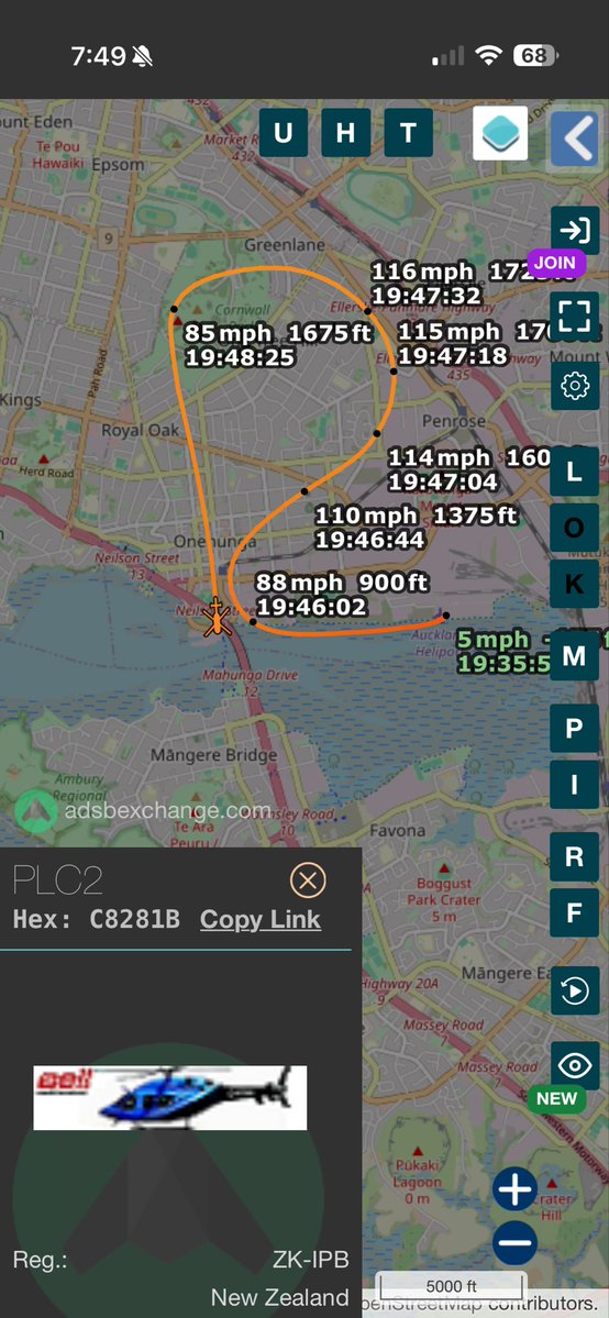 1nsomnolence's tweet photo. Nice S-shaped tour of Onehunga. Three flyovers for the price of one. If the objective is to make as many people look up in frustration as possible, that’s an impressive bit of route planning. @nzpolice @eagle_police #HELLcopter
#NZpolitics #NZpol #OurAKL https://t.co/eVBPtLaUZu